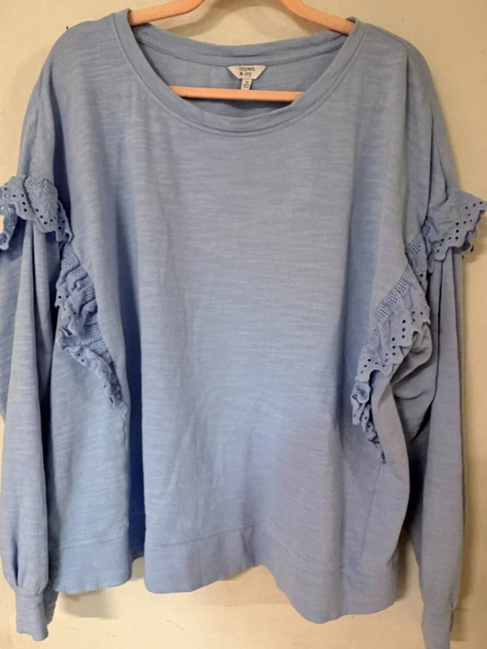 Crown & Ivy Womens Top 2X Blue Eyelet Ruffle Long Sleeve Slub Knit Pullover Tee